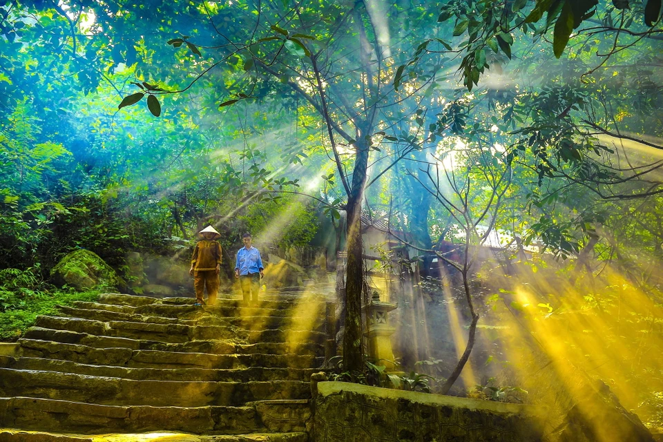 Bậc đá lên chùa Bái Đính cổ. (Ảnh: Minh Đức/TTXVN)