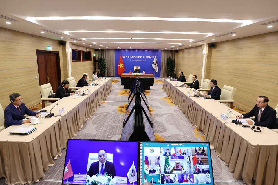 Thủ tướng Nguyễn Xuân Phúc tham dự Hội nghị thượng đỉnh nhóm các nền kinh tế phát triển và mới nổi hàng đầu thế giới-G20. (Ảnh: Thống Nhất/TTXVN)