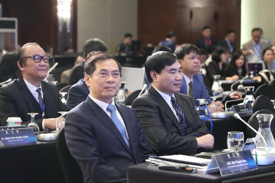 Thứ trưởng Thường trực Bộ Ngoại giao Bùi Thanh Sơn dự Hội thảo khoa học quốc tế về biển Đông lần thứ 12. (Ảnh: Lâm Khánh/TTXVN)