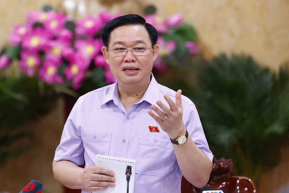 Chủ tịch Quốc hội Vương Đình Huệ phát biểu kết luận buổi làm việc. (Ảnh: Doãn Tấn/TTXVN)