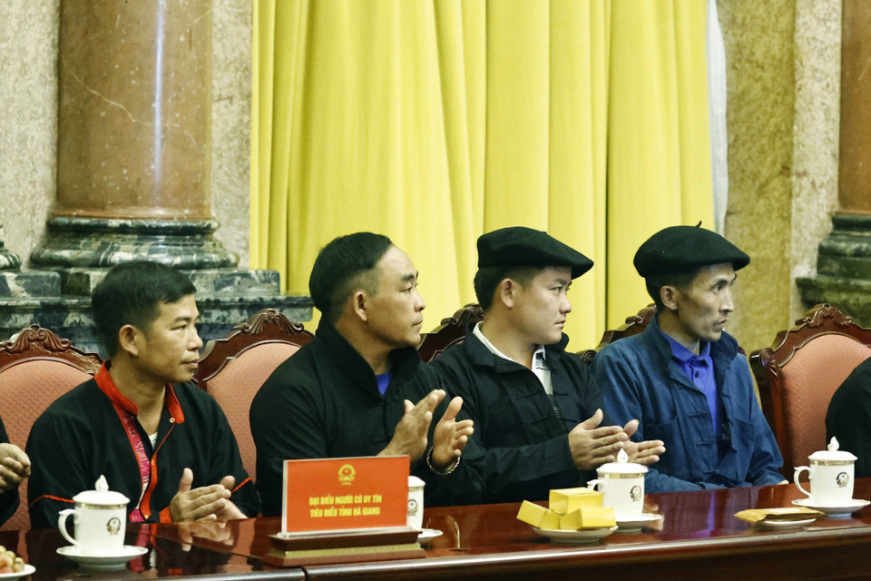 Các đại biểu người có uy tín tiêu biểu tỉnh Hà Giang. (Ảnh: Thống Nhất/TTXVN)