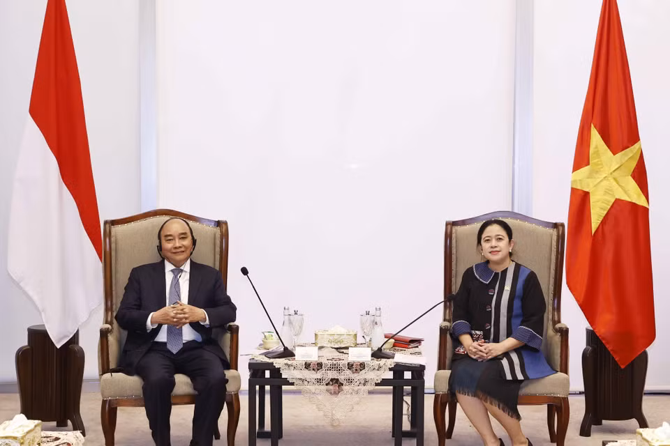 Chủ tịch nước Nguyễn Xuân Phúc hội kiến Chủ tịch Hội đồng Đại biểu nhân dân Indonesia, bà Puan Maharani. (Ảnh: Thống Nhất/TTXVN)