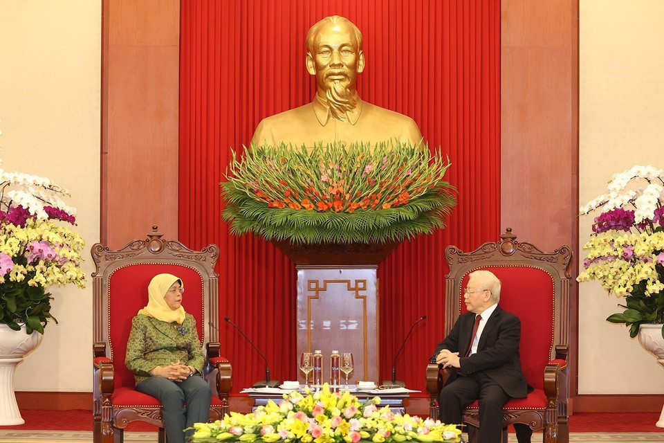 Tổng Bí thư Nguyễn Phú Trọng tiếp Tổng thống Cộng hòa Singapore Halimah Yacob. (Ảnh: Trí Dũng/TTXVN)