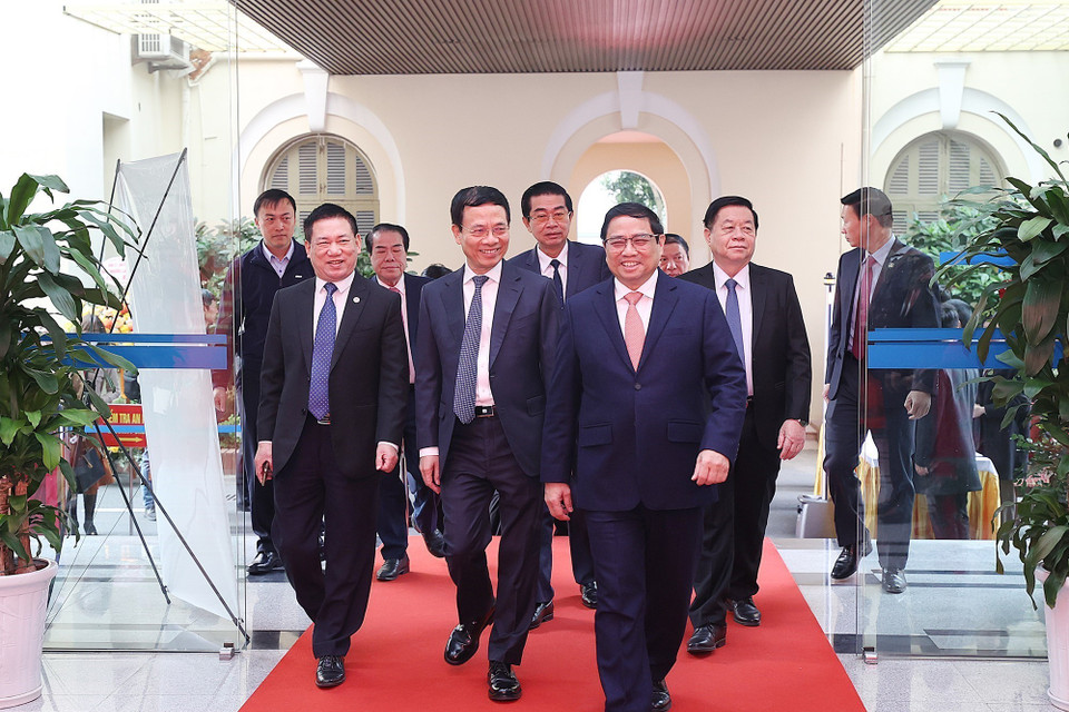 Thủ tướng Phạm Minh Chính dự Hội nghị tổng kết công tác năm 2022 và triển khai nhiệm vụ năm 2023 của Bộ Thông tin và Truyền thông và Lễ đón nhận Huân chương Lao động hạng Nhất. (Ảnh: Dương Giang/TTXVN)