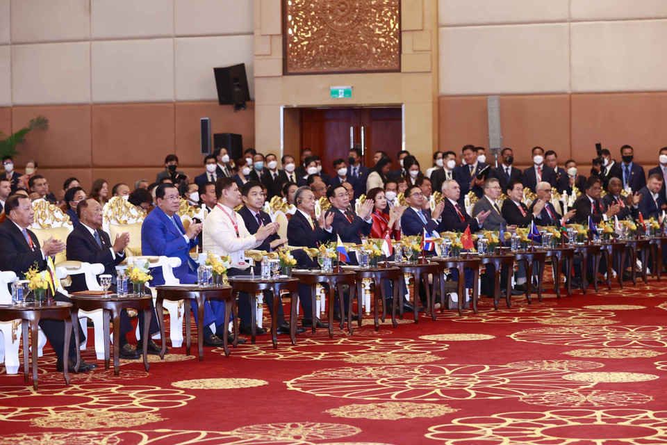 Chủ tịch Quốc hội Vương Đình Huệ và đại biểu dự Lễ khai mạc. (Ảnh: Doãn Tấn/TTXVN)