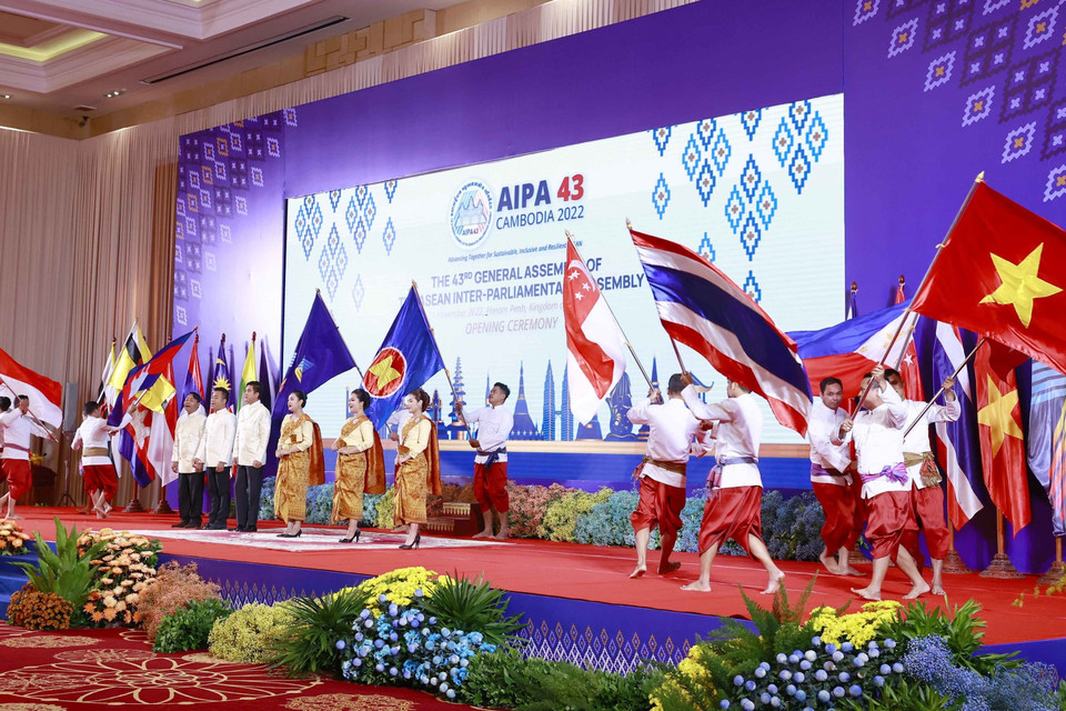 Chương trình nghệ thuật chào mừng Lễ khai mạc AIPA-43.(Ảnh: Doãn Tấn/TTXVN)