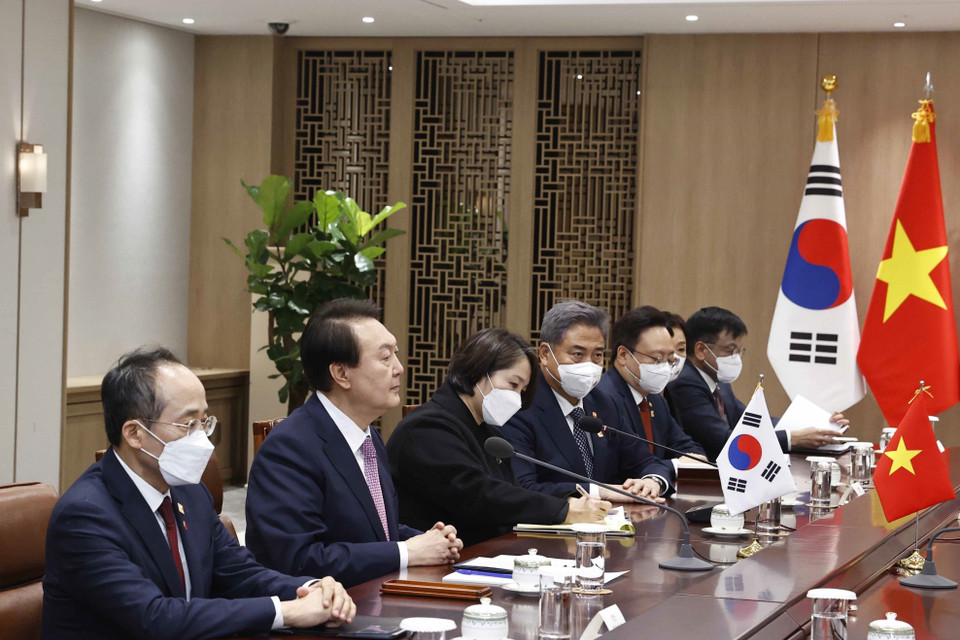 Tổng thống Hàn Quốc Yoon Suk-yeol phát biểu tại buổi hội đàm. (Ảnh: Thống Nhất/TTXVN)