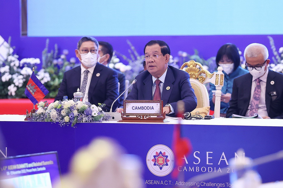 Thủ tướng Campuchia, Chủ tịch ASEAN 2022 Samdech Techo Hun Sen phát biểu khai mạc hội nghị. (Ảnh: Dương Giang/TTXVN)