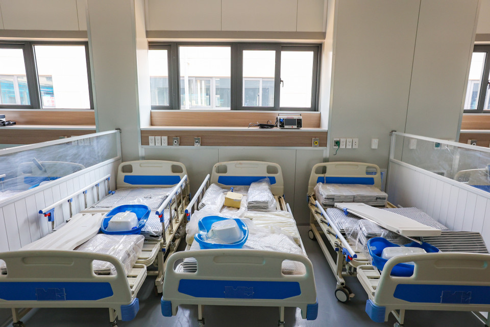 Dự án này sẽ được bàn giao lại cho Bệnh viện Đại học y điều hành từ đầu tháng 9/2021. (Ảnh: Minh Sơn/Vietnam+)