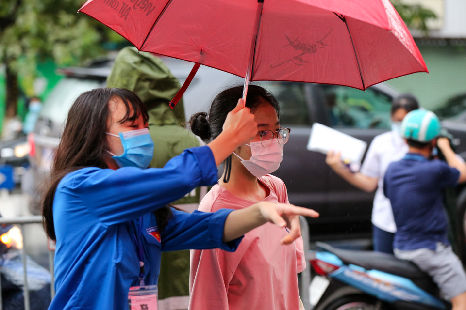 Các thí sinh dự thi tuyển sinh lớp 10 ở Hà Nội năm học 2021-2022 phải hoàn thành việc khai báo y tế trước 17 giờ ngày 11/6. (Ảnh: Minh Sơn/Vietnam+)