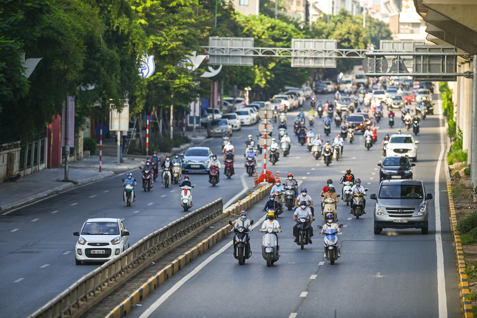 Ghi nhận tại tuyến đường Nguyễn Trãi (Thanh Xuân, Hà Nội) thời điểm 7 giờ sáng. (Ảnh: Minh Sơn/Vietnam+)
