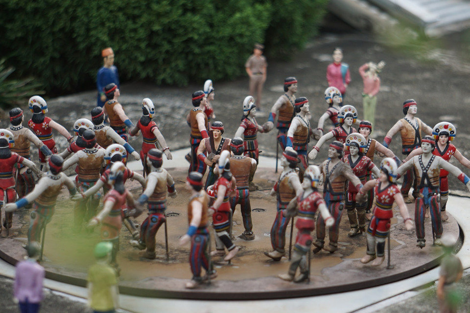 Một buổi sinh hoạt cộng đồng thổ dân. (Ảnh: Trần Long/Vietnam+) 