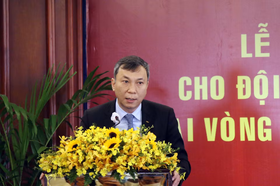 Quyền Chủ tịch Liên đoàn Bóng đá Việt Nam Trần Quốc Tuấn phát biểu tại buổi lễ. (Ảnh: Tiến Lực/TTXVN)