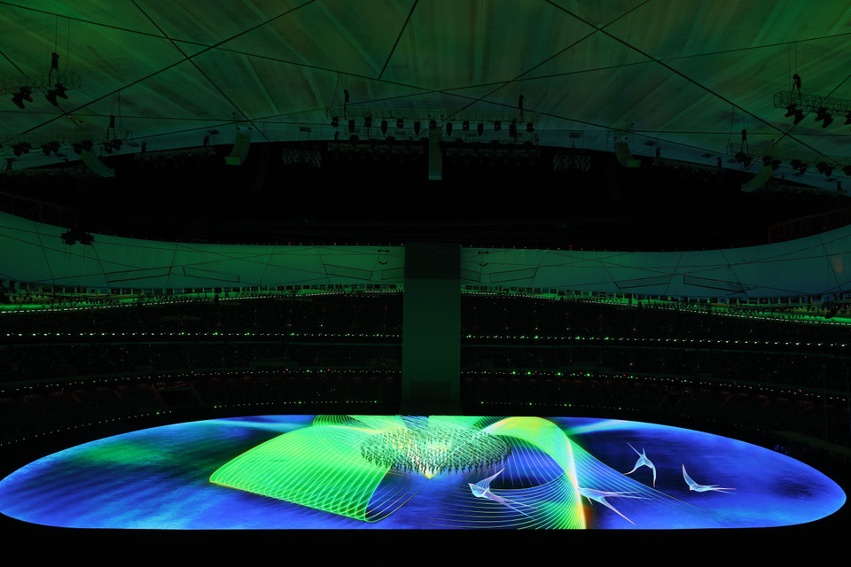 Các nghệ sỹ biểu diễn trong lễ khai mạc Olympic mùa Đông Bắc Kinh 2022 tại Sân vận động quốc gia ở thủ đô Bắc Kinh, Trung Quốc, ngày 4/2/2022. (Ảnh: THX/TTXVN)