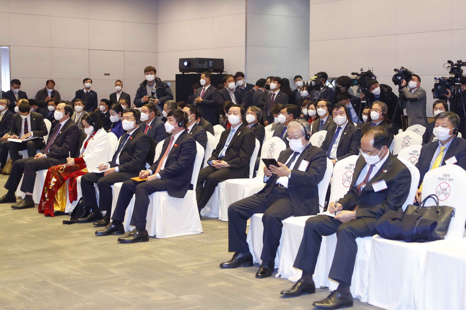 Đại biểu dự Diễn đàn doanh nghiệp Việt Nam-Hàn Quốc. (Ảnh: Doãn Tấn/TTXVN)