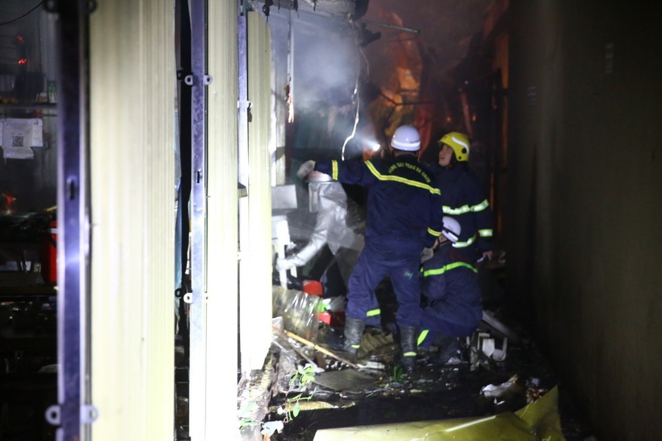 Hiện trường vụ cháy. (Ảnh: Huy Hùng/TTXVN)