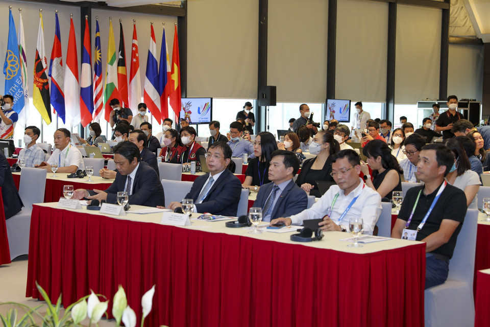 Các đại biểu tham dự Lễ Khai trương Trung tâm Báo chí SEA Games 31. (Ảnh: Tuấn Đức/ TTXVN)