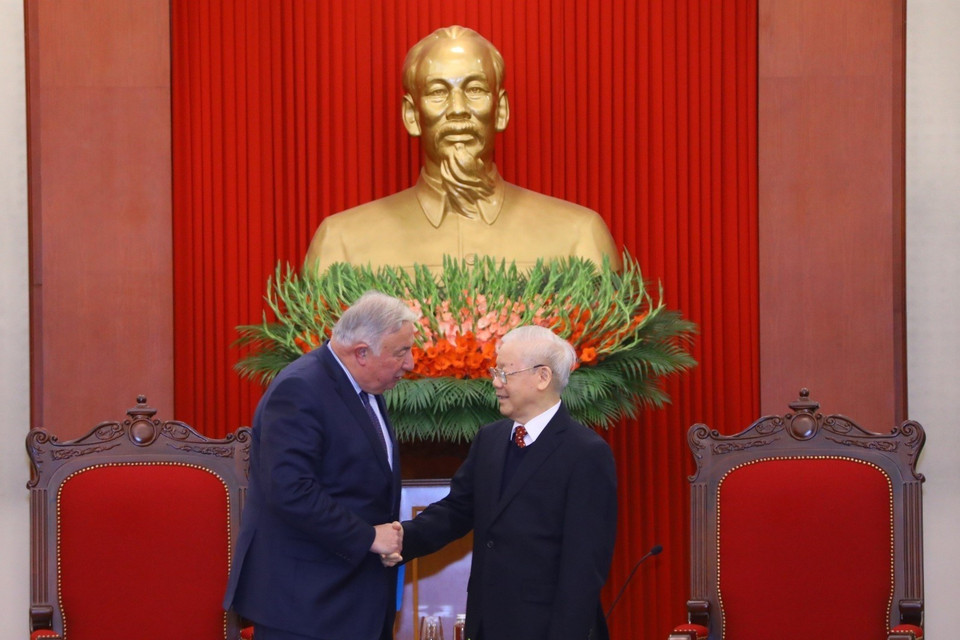 Tổng Bí thư Nguyễn Phú Trọng tiếp Chủ tịch Thượng viện Cộng hòa Pháp Gérard Larcher. (Ảnh: Văn Điệp/TTXVN)