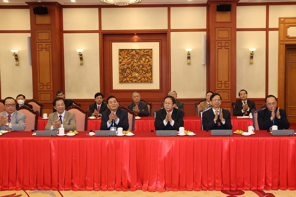 Đại biểu người cao tuổi Việt Nam dự gặp mặt. (Ảnh: Trí Dũng/TTXVN)