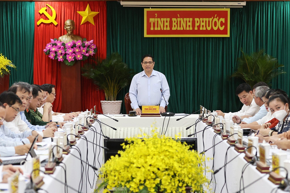 Thủ tướng Phạm Minh Chính chủ trì làm việc với lãnh đạo chủ chốt tỉnh Bình Phước. (Ảnh: Dương Giang/TTXVN)