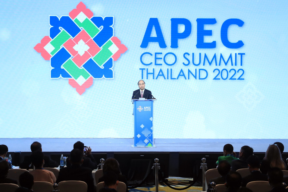 Chủ tịch nước Nguyễn Xuân Phúc phát biểu tại Phiên họp thứ 4 CEO Summit về Thương mại và Đầu tư. (Ảnh: Thống Nhất/TTXVN)