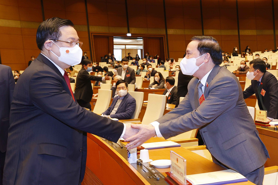 Chủ tịch Quốc hội Vương Đình Huệ với các đại biểu dự Hội nghị. (Ảnh: Doãn Tấn/TTXVN)