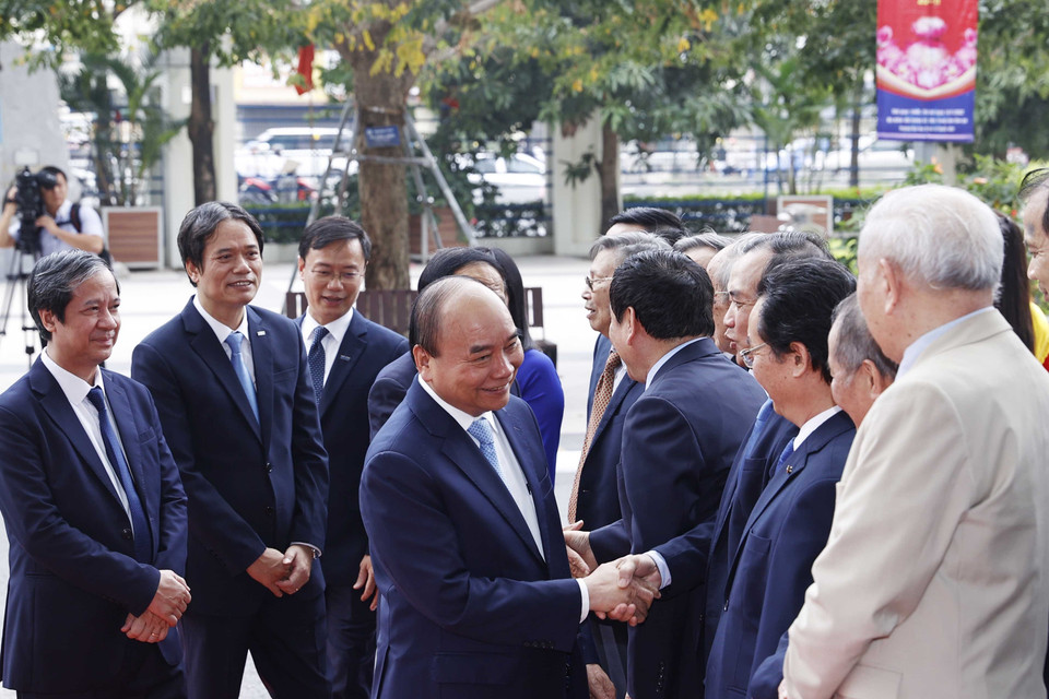 Chủ tịch nước Nguyễn Xuân Phúc với các đại biểu. (Ảnh: Thống Nhất/TTXVN)