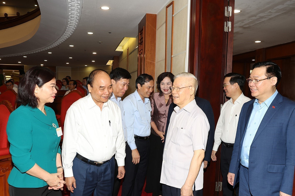 Tổng Bí thư Nguyễn Phú Trọng cùng các đồng chí lãnh đạo Đảng, Nhà nước và các đại biểu dự hội nghị. (Ảnh: Trí Dũng/TTXVN)