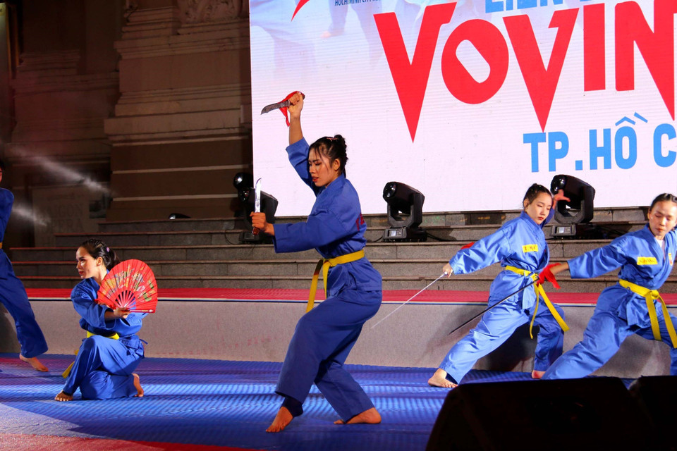 Các võ sinh bộ môn Vovinam tham gia đối luyện tại Liên hoan võ thuật Thành phố Hồ Chí Minh lần thứ nhất - năm 2022. (Ảnh: Thanh Vũ/TTXVN)