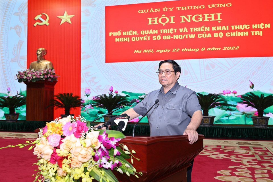 Thủ tướng Phạm Minh Chính phát biểu chỉ đạo Hội nghị quán triệt và triển khai thực hiện Nghị quyết 08-NQ/TW. (Ảnh: Dương Giang/TTXVN)