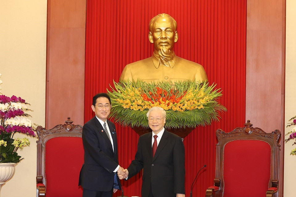 Tổng Bí thư Nguyễn Phú Trọng tiếp Thủ tướng Nhật Bản Kishida Fumio sang thăm chính thức Việt Nam. (Ảnh: Trí Dũng/TTXVN)