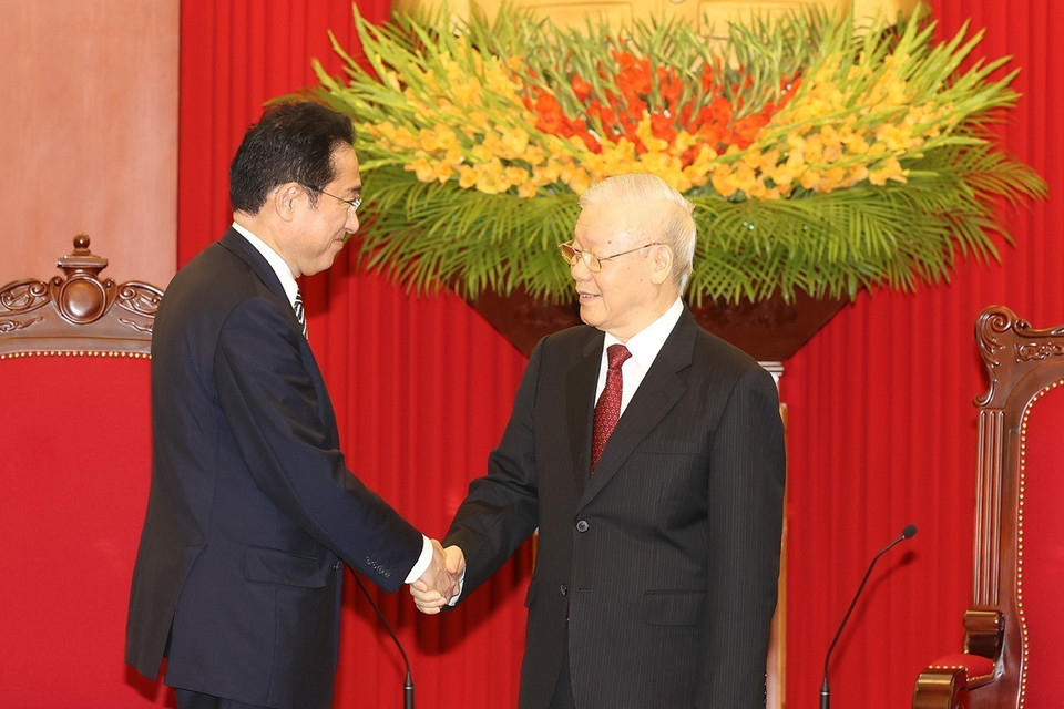 Tổng Bí thư Nguyễn Phú Trọng tiếp Thủ tướng Nhật Bản Kishida Fumio sang thăm chính thức Việt Nam. (Ảnh: Trí Dũng/TTXVN)