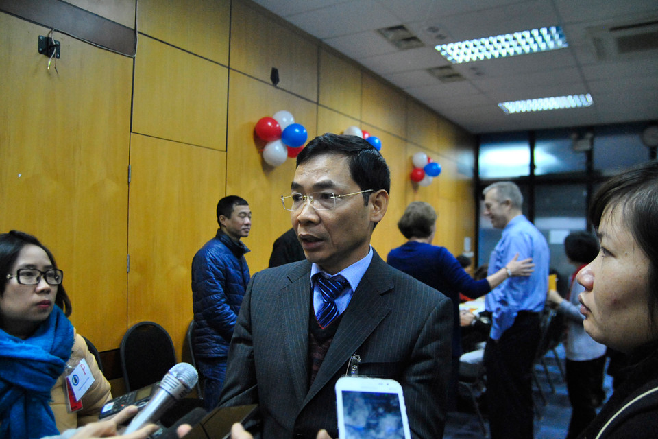 Ông Lê Lâm-Phó viện trưởng Việt huyết học Trung Ương tới tham dự và đánh giá rất cao ý nghĩa của hoạt động này. (Ảnh: Võ Phương/Vietnam+)