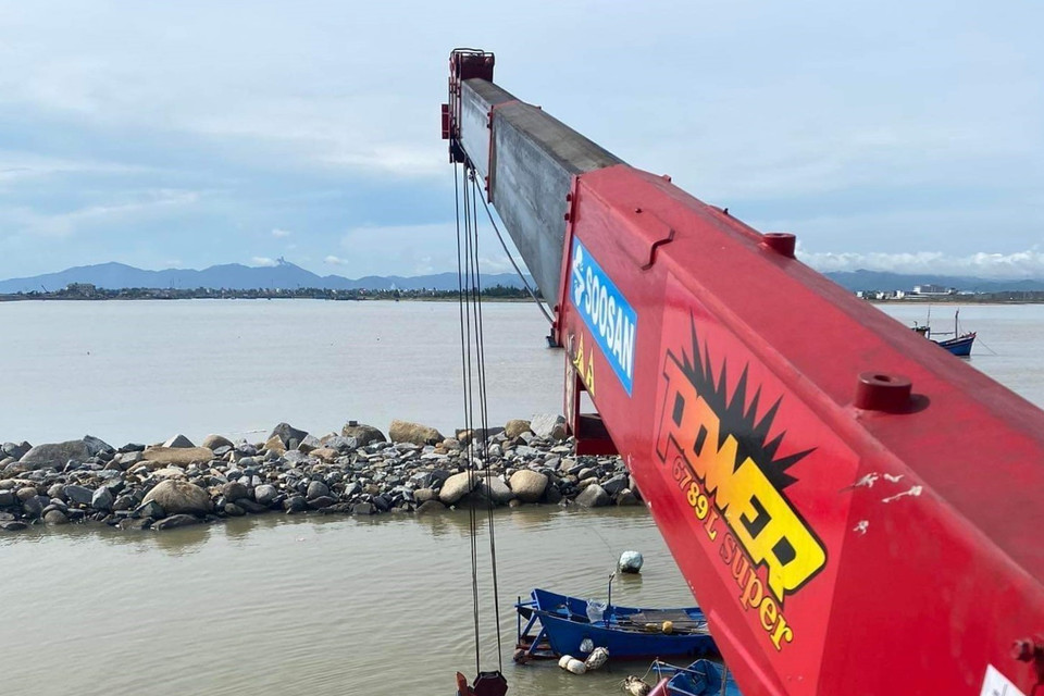 Hiện nay toàn tỉnh Phú Yên có 396 tàu cá/2.377 lao động đang hoạt động khai thác trên biển. (Ảnh: TTXVN phát)