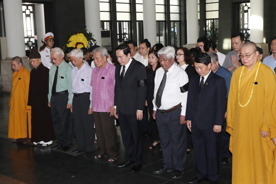 Đoàn Ủy ban Trung ương Mặt trận Tổ quốc Việt Nam do ông Trần Thanh Mẫn, Bí thư Trung ương Đảng, Chủ tịch Ủy ban Trung ương MTTQ Việt Nam làm trưởng đoàn viếng đồng chí Vũ Mão. (Ảnh: Trọng Đức/TTXVN)