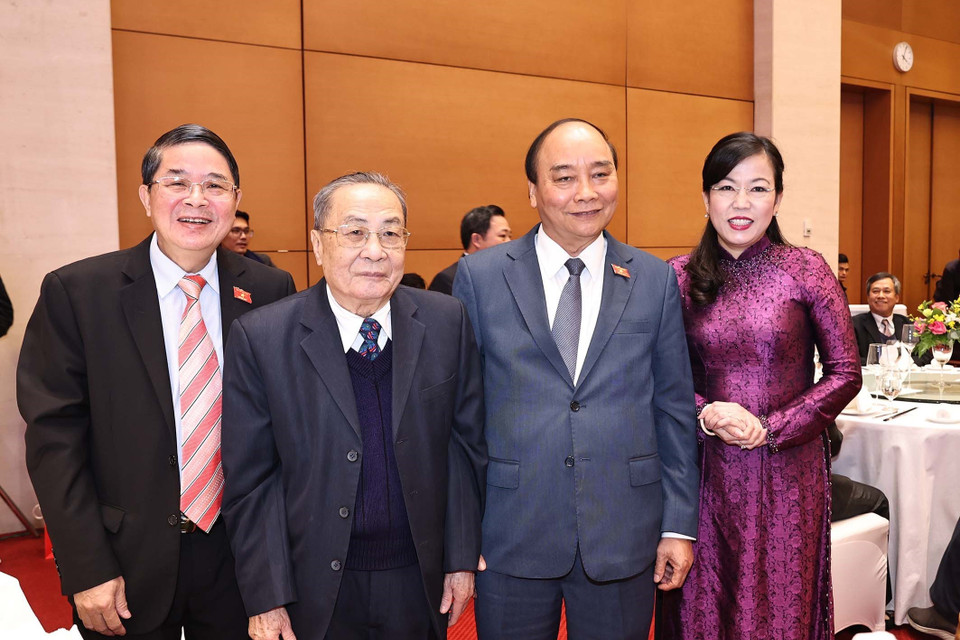 Thủ tướng Nguyễn Xuân Phúc với các đại biểu Quốc hội. (Ảnh: Trọng Đức/TTXVN)