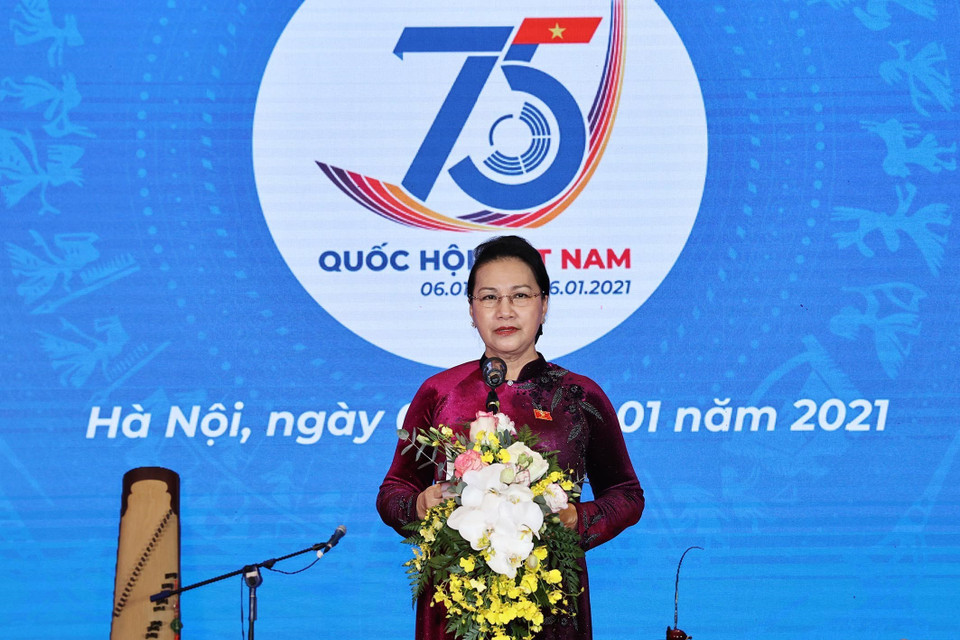 Chủ tịch Quốc hội Nguyễn Thị Kim Ngân phát biểu tại buổi gặp mặt. (Ảnh: Trọng Đức/TTXVN)