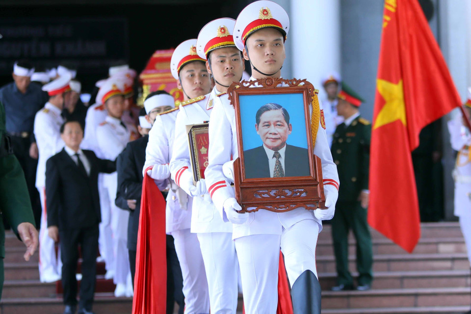 Nghi thức di quan nguyên Phó Thủ tướng Nguyễn Khánh về nơi an nghỉ cuối cùng. (Ảnh: An Đăng/TTXVN)