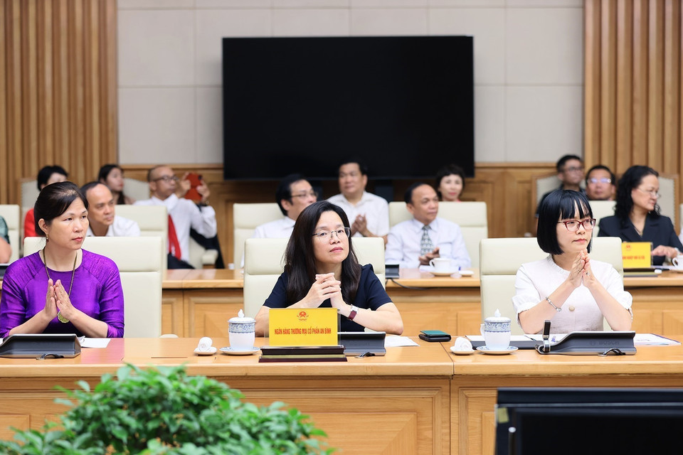 Các đại biểu Hiệp hội Doanh nghiệp Vừa và Nhỏ tham dự buổi làm việc. (Ảnh: Dương Giang/TTXVN)