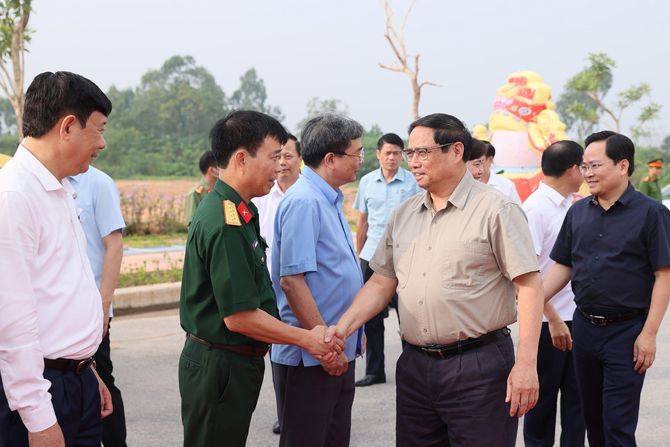 Thủ tướng Phạm Minh Chính dự Lễ Khởi công Dự án Đầu tư các Tuyến đường Trọng điểm tại Bắc Ninh. (Ảnh: Dương Giang/TTXVN)