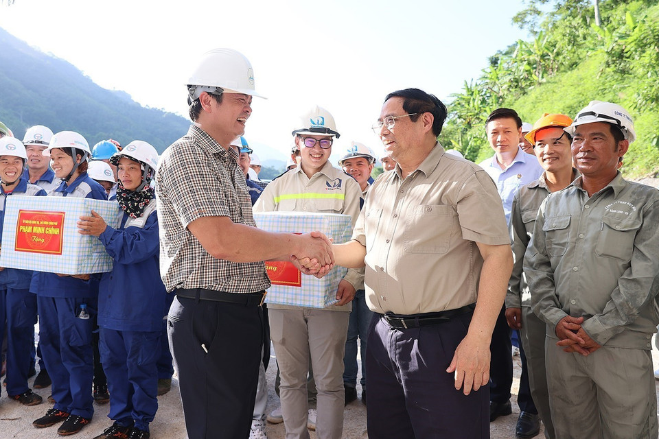 Riêng đoạn tuyến hồ Ba Bể-Na Hang, Tuyên Quang chiều dài 37km, đang hoàn tất chuẩn bị đầu tư, dự kiến khởi công trong tháng 12/2023, .(Ảnh: Dương Giang/TTXVN)