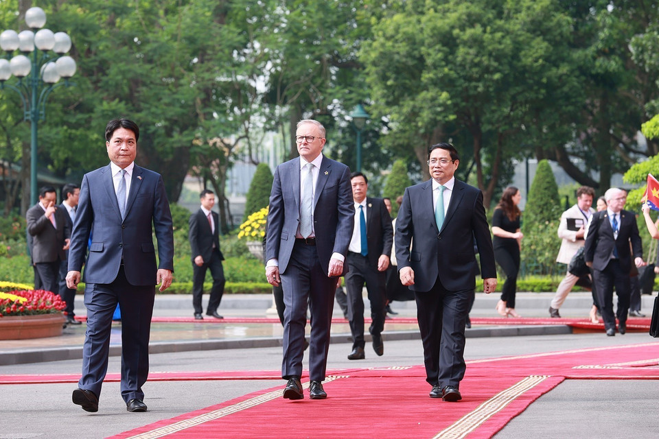 Thủ tướng Phạm Minh Chính và Thủ tướng Australia Anthony Albanese. (Ảnh: Dương Giang/TTXVN)