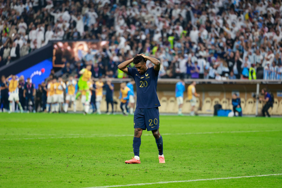 Và rồi, ở hai lượt sút tiếp theo, Coman và Tchouameni của Pháp đều không thực hiện thành công. (Ảnh: Hải An/Vietnam+)