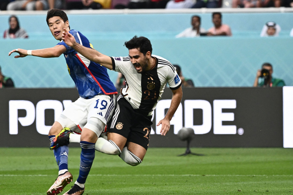 ...và tạo ra nhiều phá bóng nguy hiểm trước khung thành của Nhật Bản. (Nguồn: Getty Images)