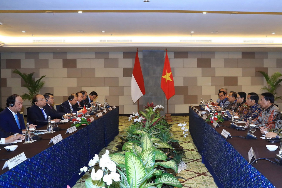 Thủ tướng Nguyễn Xuân Phúc hội đàm với Tổng thống Cộng hòa Indonesia Joko Widodo. (Ảnh: Thống Nhất/TTXVN)