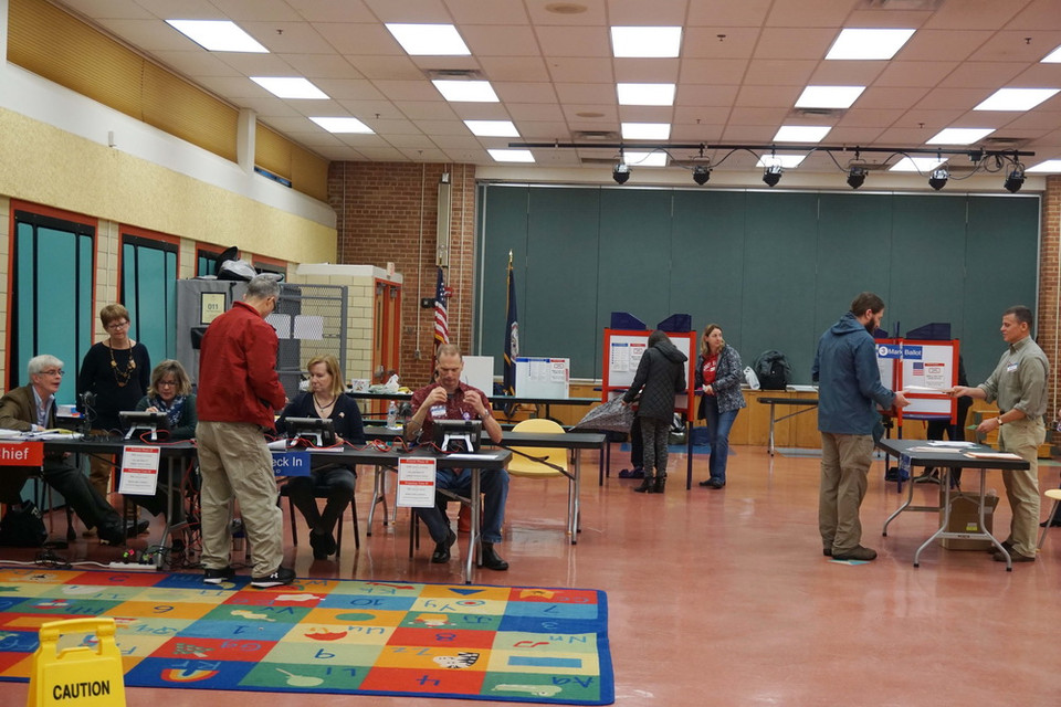 Quang cảnh một địa điểm bỏ phiếu ở bang Virginia. (Ảnh: Đặng Huyền/TTXVN)