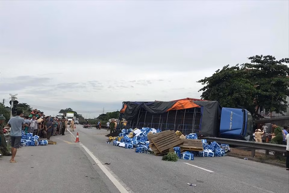 Hiện trường vụ việc. (Ảnh: CTV Nguyễn Huệ).