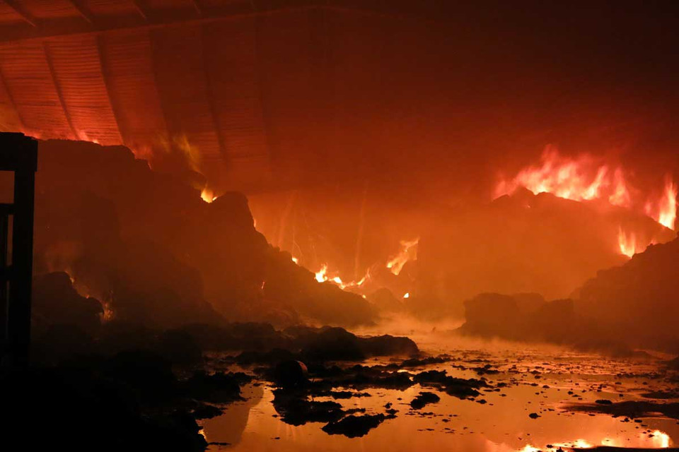 Vụ cháy đã gây ra nhiều tổn thất lớn. (Nguồn: TTXVN)