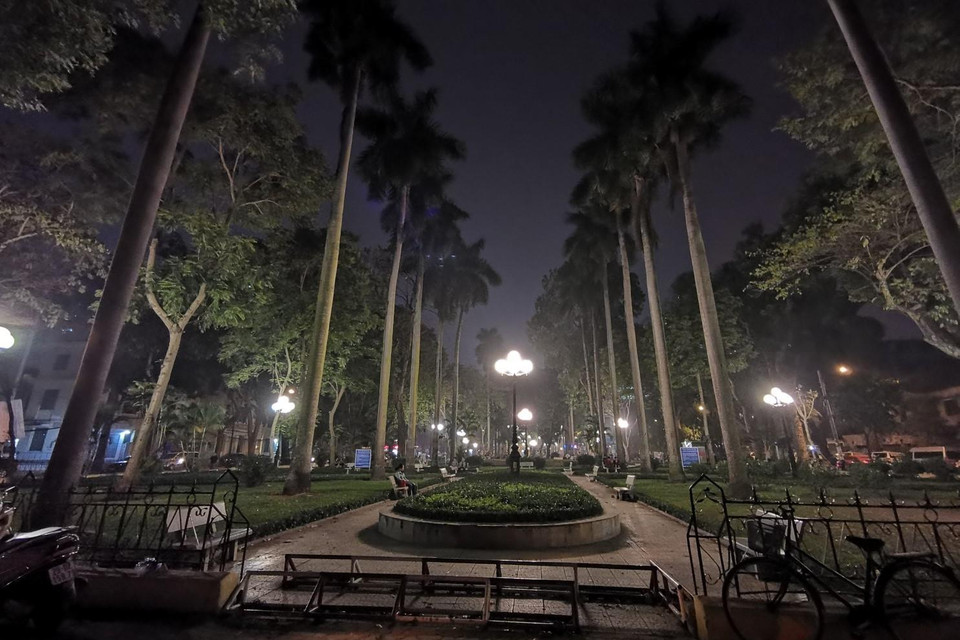 Tình trạng ô nhiễm bụi thường tăng cao tập trung vào thời gian mùa Đông, đầu Xuân và vào những thời điểm chuyển mùa. Đây cũng là hiện tượng thường gặp trong nhiều năm qua. (Ảnh: Thành Đạt/TTXVN)