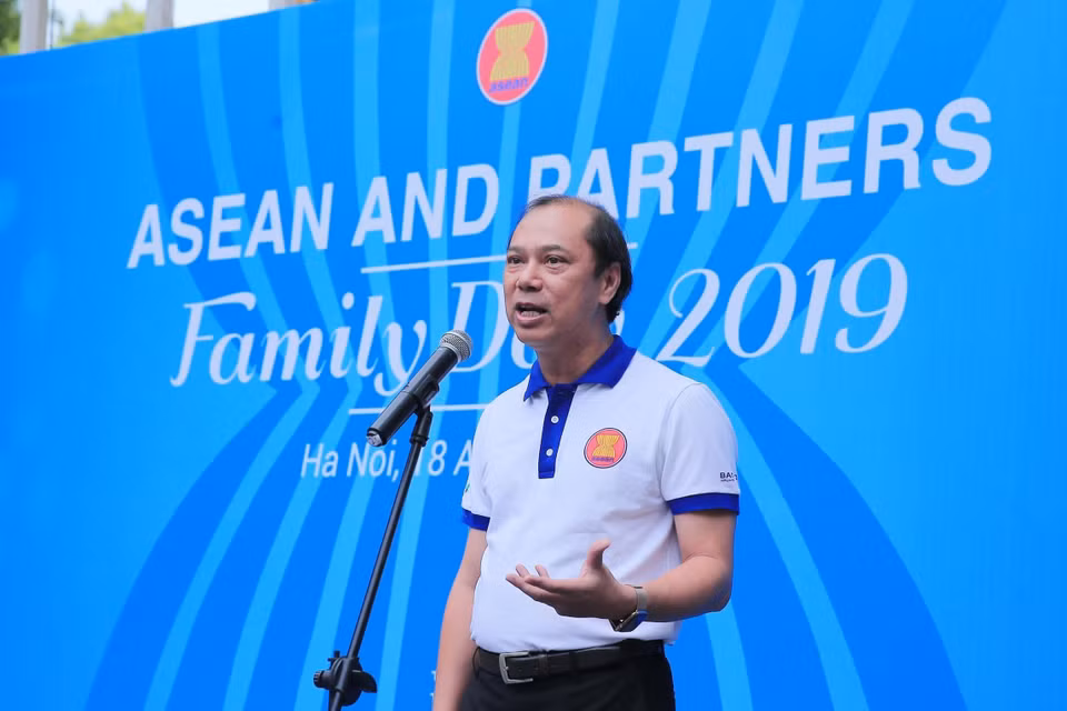 Thứ trưởng Bộ Ngoại giao Nguyễn Quốc Dũng phát biểu khai mạc Ngày Gia đình ASEAN 2019. (Ảnh: Lâm Khánh/TTXVN)